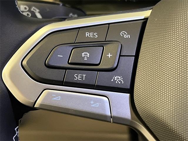 new 2025 Volkswagen Atlas car, priced at $47,245