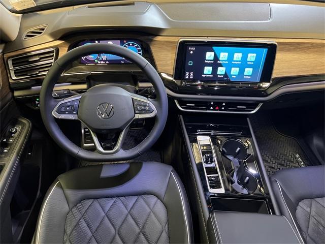 new 2026 Volkswagen Atlas car, priced at $53,801