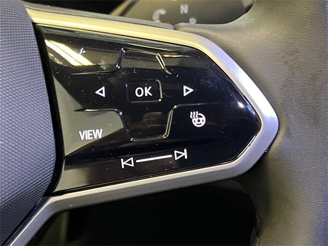 new 2025 Volkswagen ID.4 car, priced at $52,937