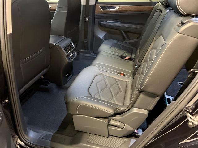 new 2025 Volkswagen Atlas car