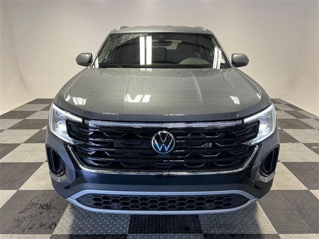 new 2024 Volkswagen Atlas Cross Sport car