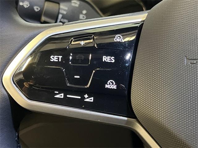 new 2025 Volkswagen ID.4 car, priced at $55,791