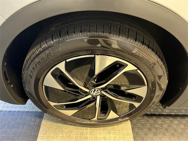 used 2021 Volkswagen ID.4 car, priced at $20,897