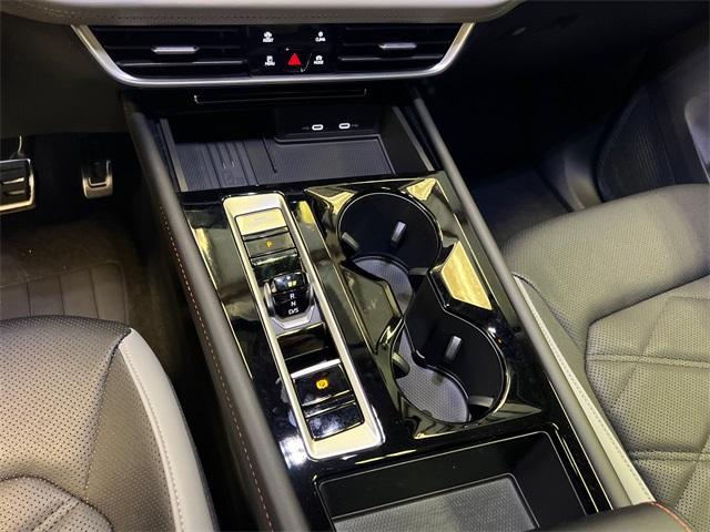 new 2025 Volkswagen Atlas car, priced at $46,577