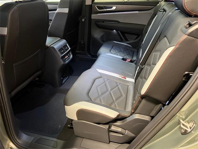new 2025 Volkswagen Atlas car, priced at $46,577