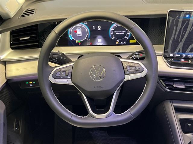 new 2025 Volkswagen Tiguan car, priced at $35,270