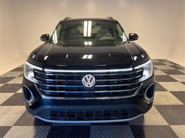 new 2025 Volkswagen Atlas car, priced at $43,084