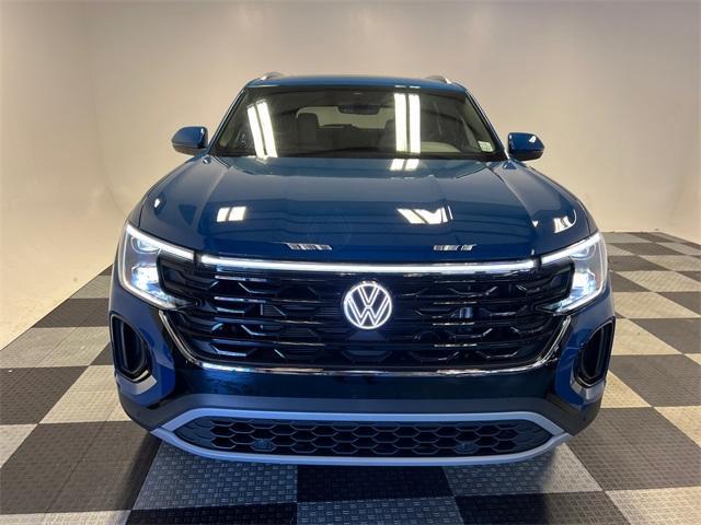 new 2025 Volkswagen Atlas Cross Sport car, priced at $42,437