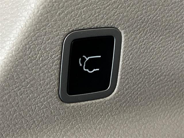 used 2020 Chrysler Pacifica car, priced at $13,497