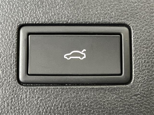 new 2026 Volkswagen Atlas car, priced at $44,255