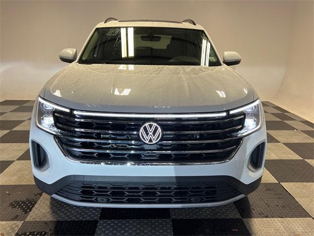 new 2026 Volkswagen Atlas car, priced at $44,255
