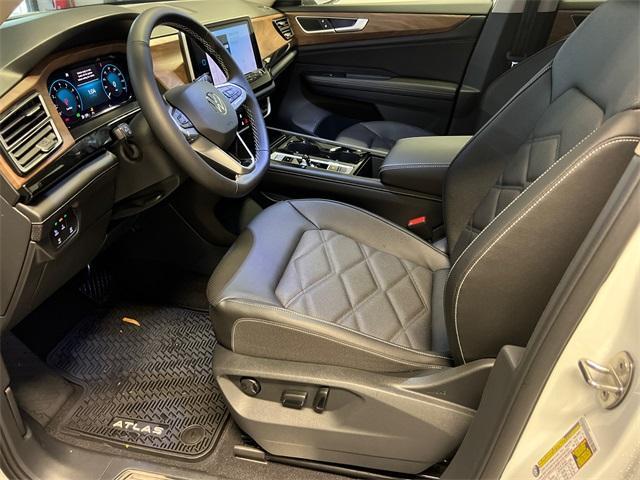 new 2026 Volkswagen Atlas car, priced at $44,255