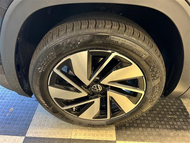 new 2026 Volkswagen Atlas car, priced at $49,880