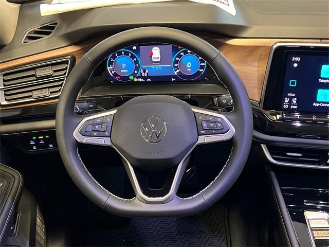 new 2025 Volkswagen Atlas car, priced at $43,685