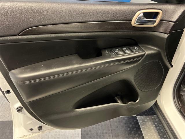used 2014 Jeep Grand Cherokee car, priced at $12,897