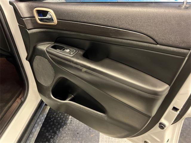 used 2014 Jeep Grand Cherokee car, priced at $12,697