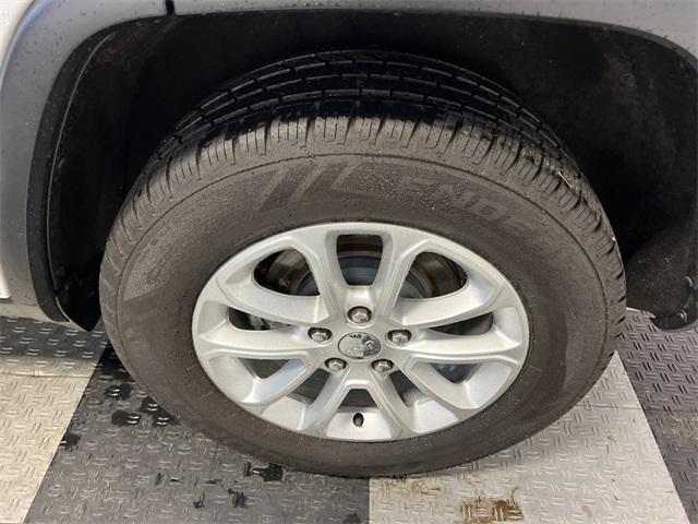 used 2014 Jeep Grand Cherokee car, priced at $12,697