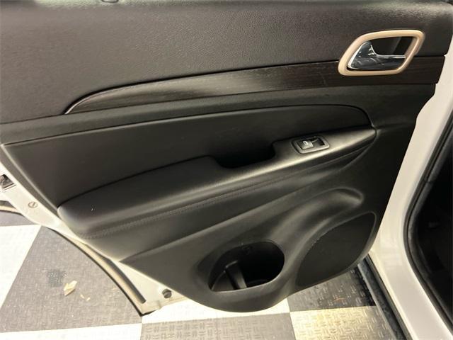 used 2014 Jeep Grand Cherokee car, priced at $12,697