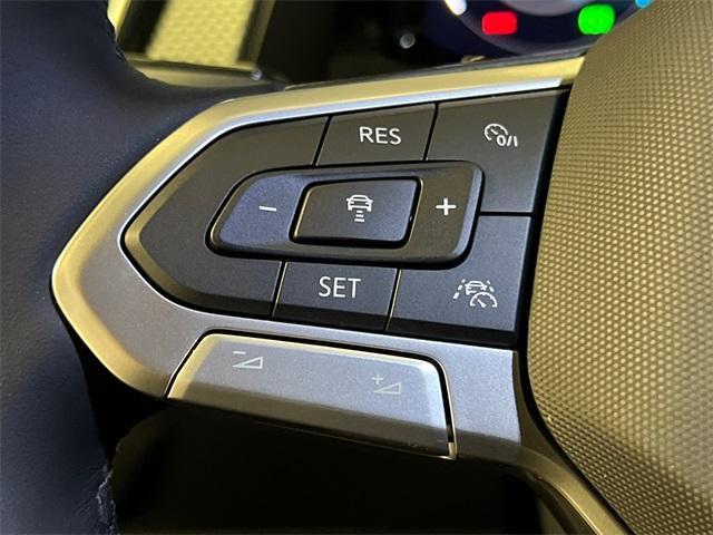 new 2026 Volkswagen Atlas Cross Sport car, priced at $52,573