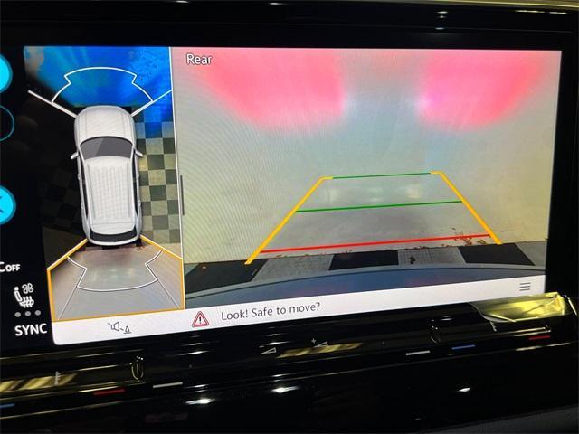 new 2026 Volkswagen Atlas Cross Sport car, priced at $52,573