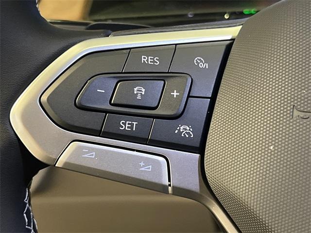new 2025 Volkswagen Atlas car