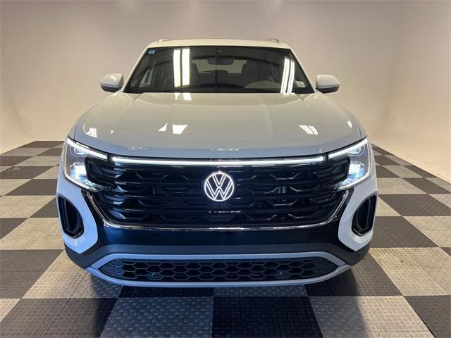 new 2025 Volkswagen Atlas Cross Sport car, priced at $44,276