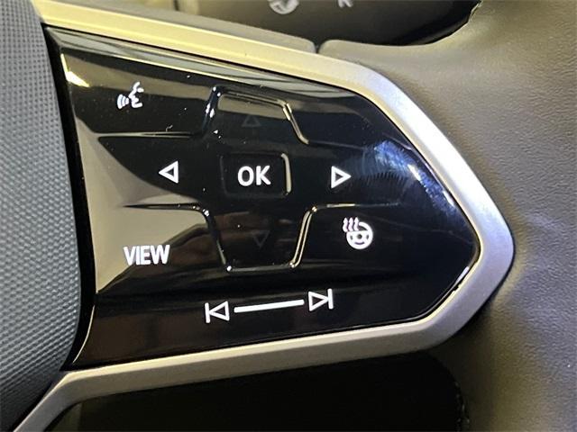 new 2025 Volkswagen ID.4 car, priced at $50,674