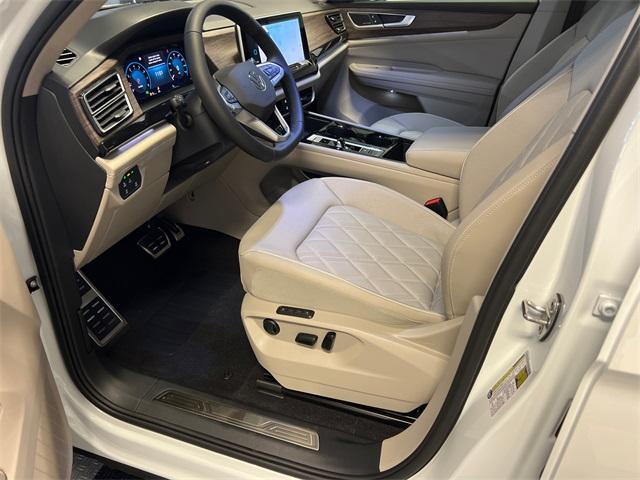 new 2025 Volkswagen Atlas car, priced at $51,021