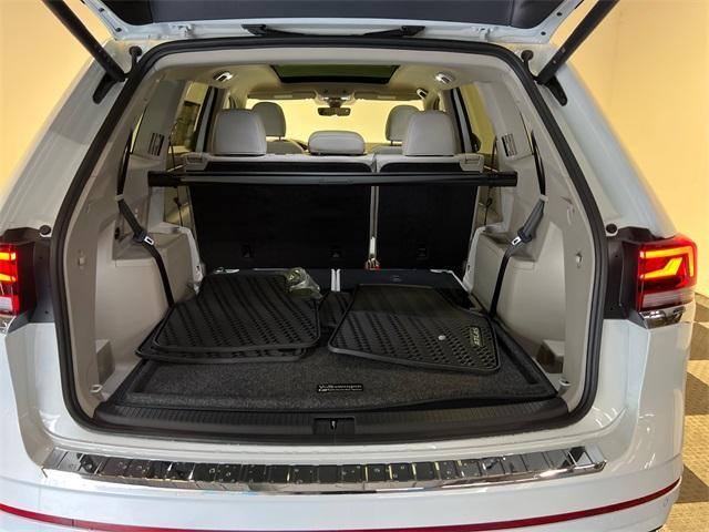 new 2025 Volkswagen Atlas car, priced at $51,021