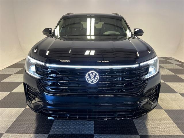 new 2026 Volkswagen Atlas Cross Sport car, priced at $50,279