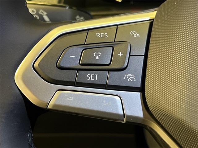 new 2026 Volkswagen Atlas Cross Sport car, priced at $50,279