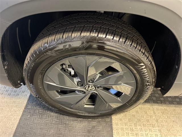 new 2025 Volkswagen Taos car, priced at $26,153