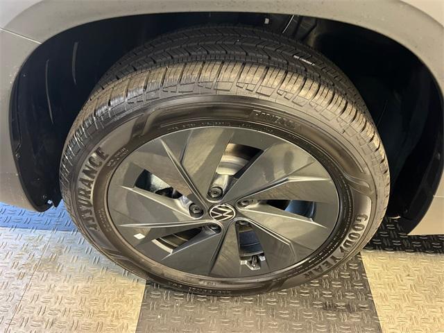new 2025 Volkswagen Taos car, priced at $26,153