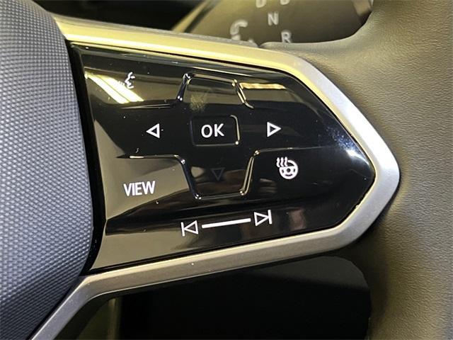 new 2025 Volkswagen ID.4 car, priced at $46,264