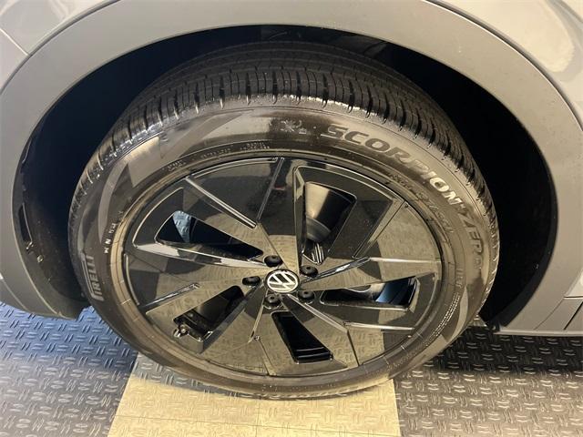 new 2025 Volkswagen ID.4 car, priced at $46,264