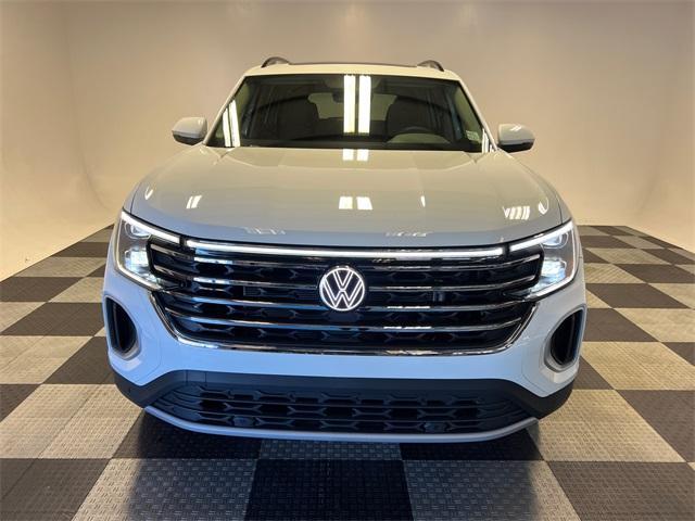 new 2025 Volkswagen Atlas car, priced at $43,596