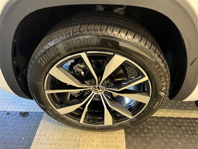 new 2026 Volkswagen Atlas car, priced at $54,635