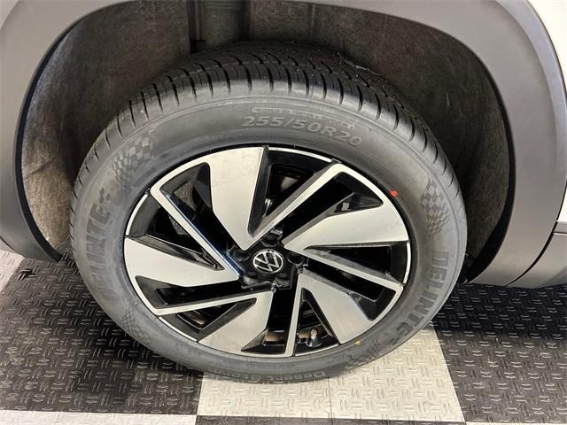 used 2024 Volkswagen Atlas car, priced at $35,797