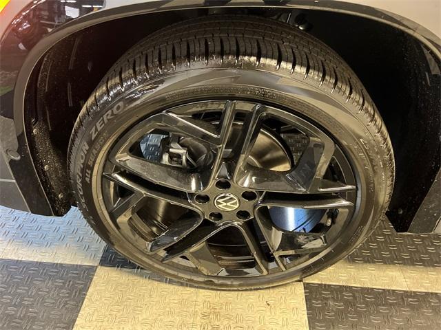 new 2026 Volkswagen Tiguan car, priced at $37,488