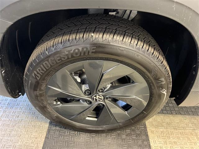 new 2025 Volkswagen Taos car, priced at $26,153