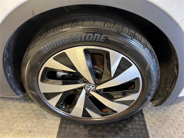 used 2021 Volkswagen ID.4 car, priced at $20,997