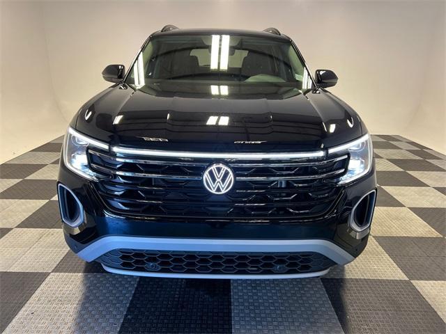 new 2025 Volkswagen Atlas car, priced at $45,661