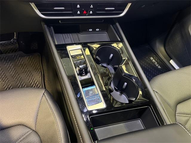 new 2025 Volkswagen Atlas car, priced at $43,685