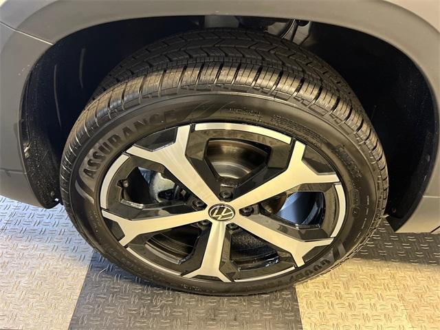 new 2025 Volkswagen Taos car, priced at $33,940