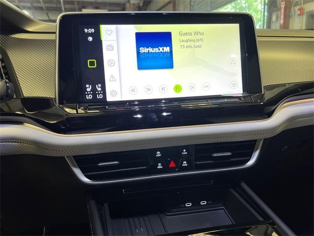 new 2026 Volkswagen Atlas Cross Sport car, priced at $53,761