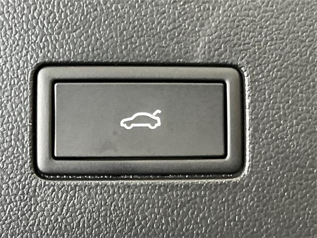 new 2026 Volkswagen Atlas Cross Sport car, priced at $53,761