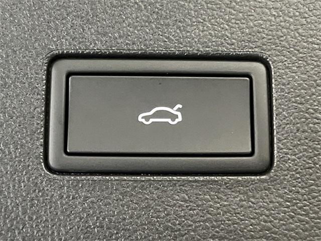 new 2026 Volkswagen Atlas car, priced at $53,883