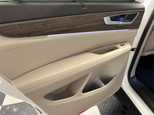 new 2026 Volkswagen Atlas car, priced at $53,883