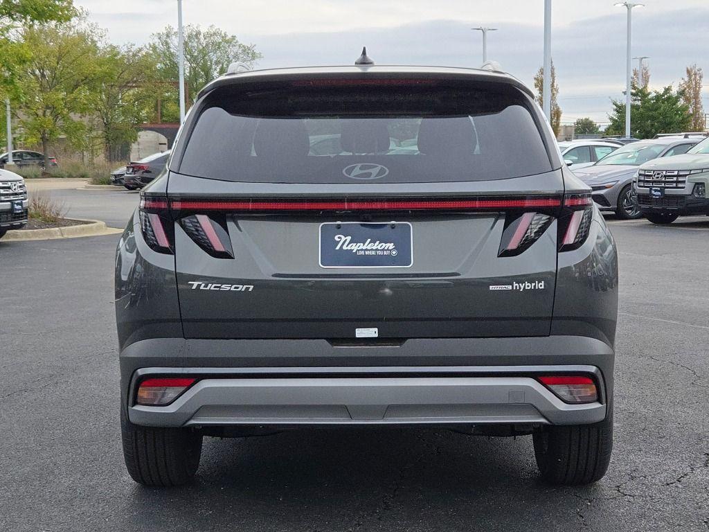 new 2025 Hyundai TUCSON Hybrid car, priced at $33,897