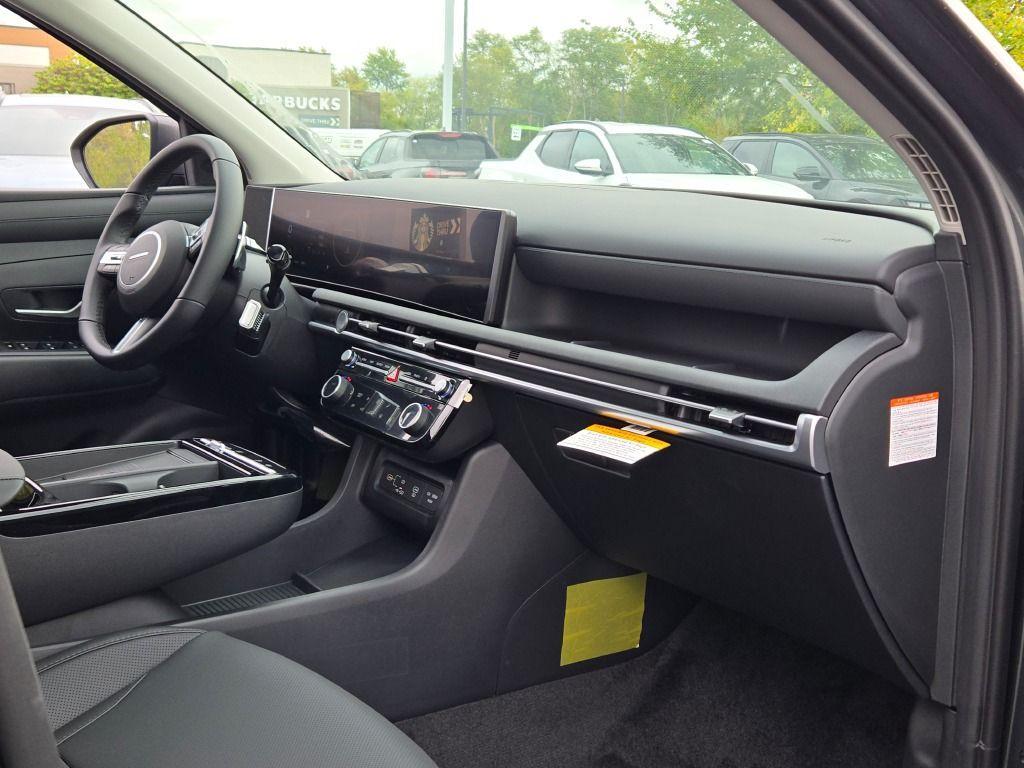 new 2025 Hyundai TUCSON Hybrid car, priced at $33,897